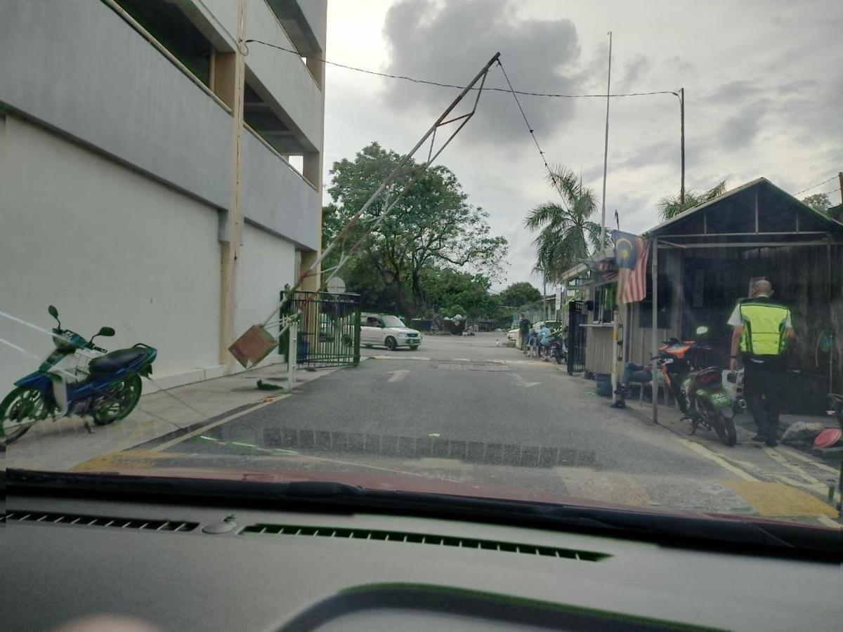 Homestay Kuala Terengganu Near Batu Burok, Hospital Hsnz, Ktcc Mall, Drawbridge C Exteriör bild