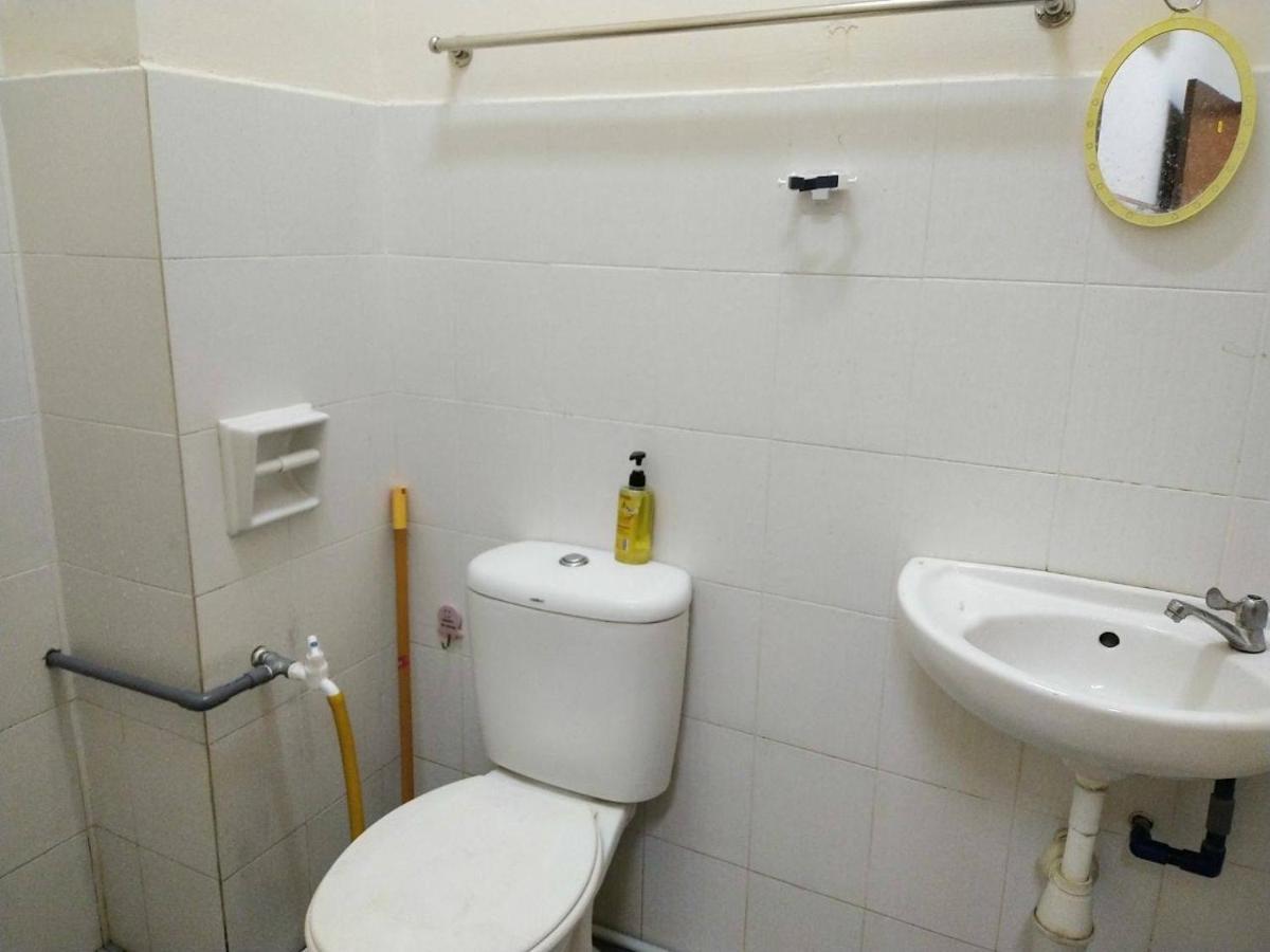 Homestay Kuala Terengganu Near Batu Burok, Hospital Hsnz, Ktcc Mall, Drawbridge C Exteriör bild